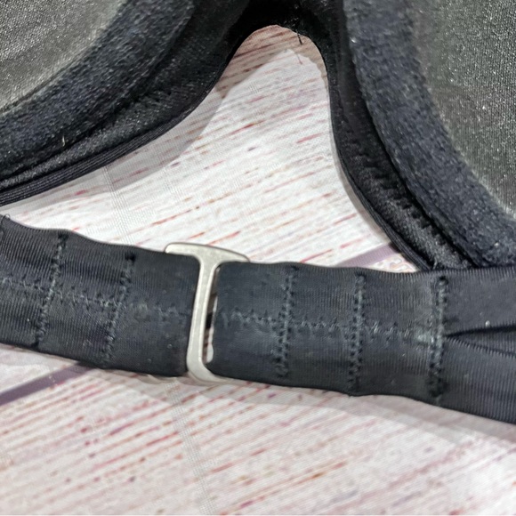 HOLLISTER Black Bikini Top Size 34C - Picture 4 of 4